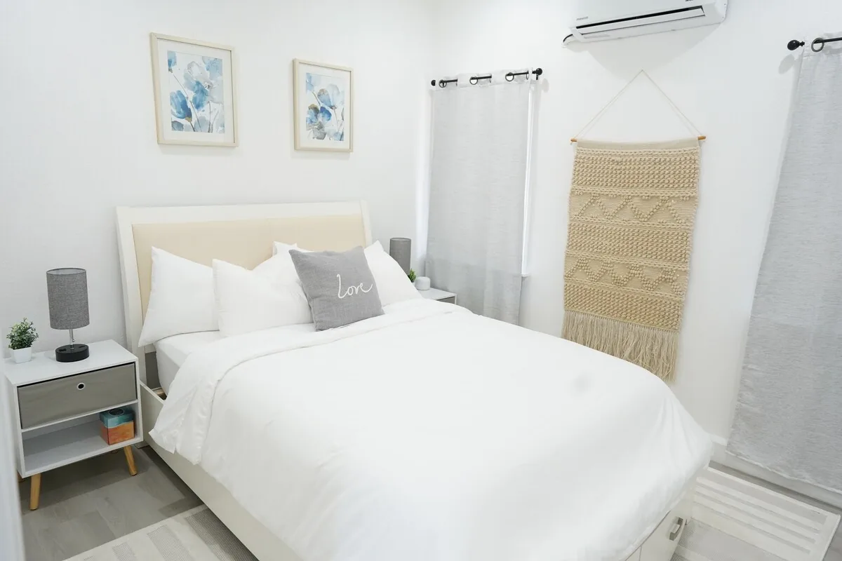 Nhà khách guesthouse 1 phòng ngủ mới xây — US 1br/1ba